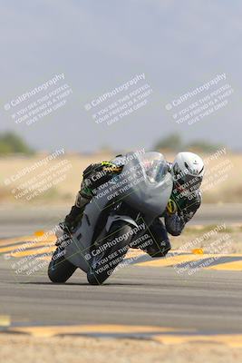 media/Sep-30-2023-SoCal Trackdays (Sat) [[636657bffb]]/Turn 15 (1120am)/